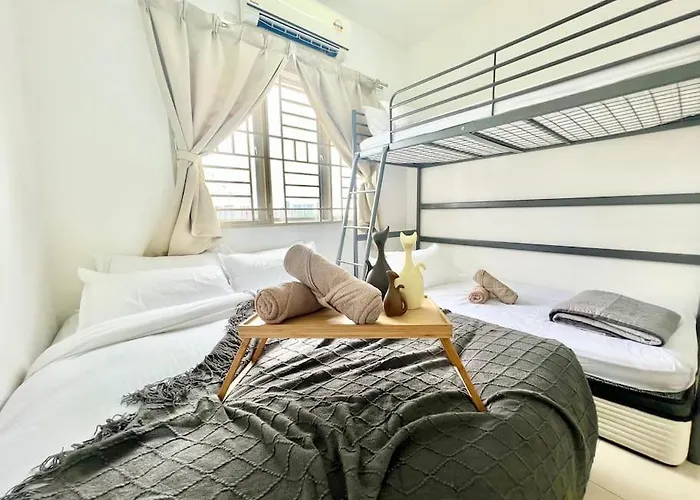O3 1-12Pax Cozy Home Setia Alam Sccc Tv&Wifi Pool